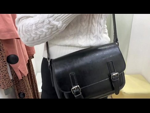❤️ Montaj odasında bir yapay penis ile genç orospu FeralBerry kamu mastürbasyon ❤❌ Sikiş videosu bizde ❌