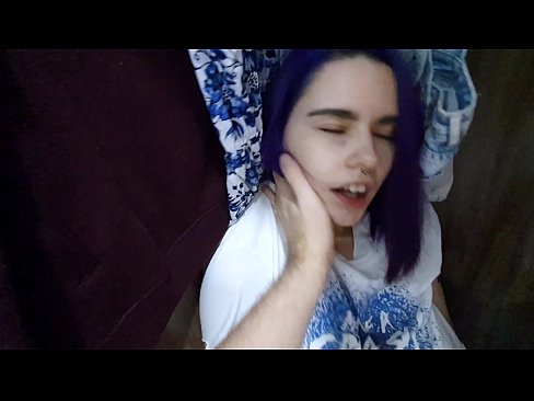 ❤️ Dolapta ablamı buldum ve boşalmasına yardım etti ❤❌ Sikiş videosu bizde ❌